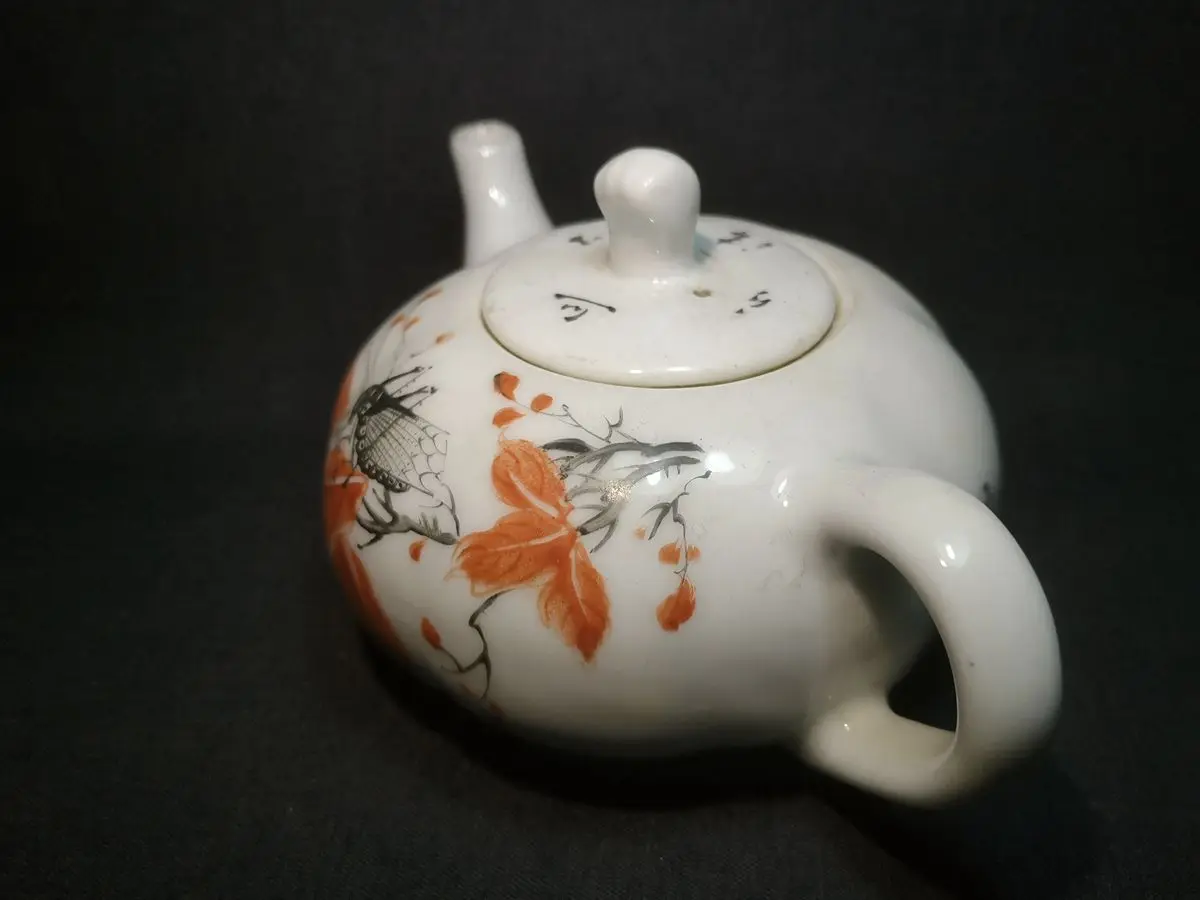 1919 Antique art Size 6 Inch Chinese Traditinal Art Old Porcelain painting Maple Leaf Cricket Hip Flask teapot