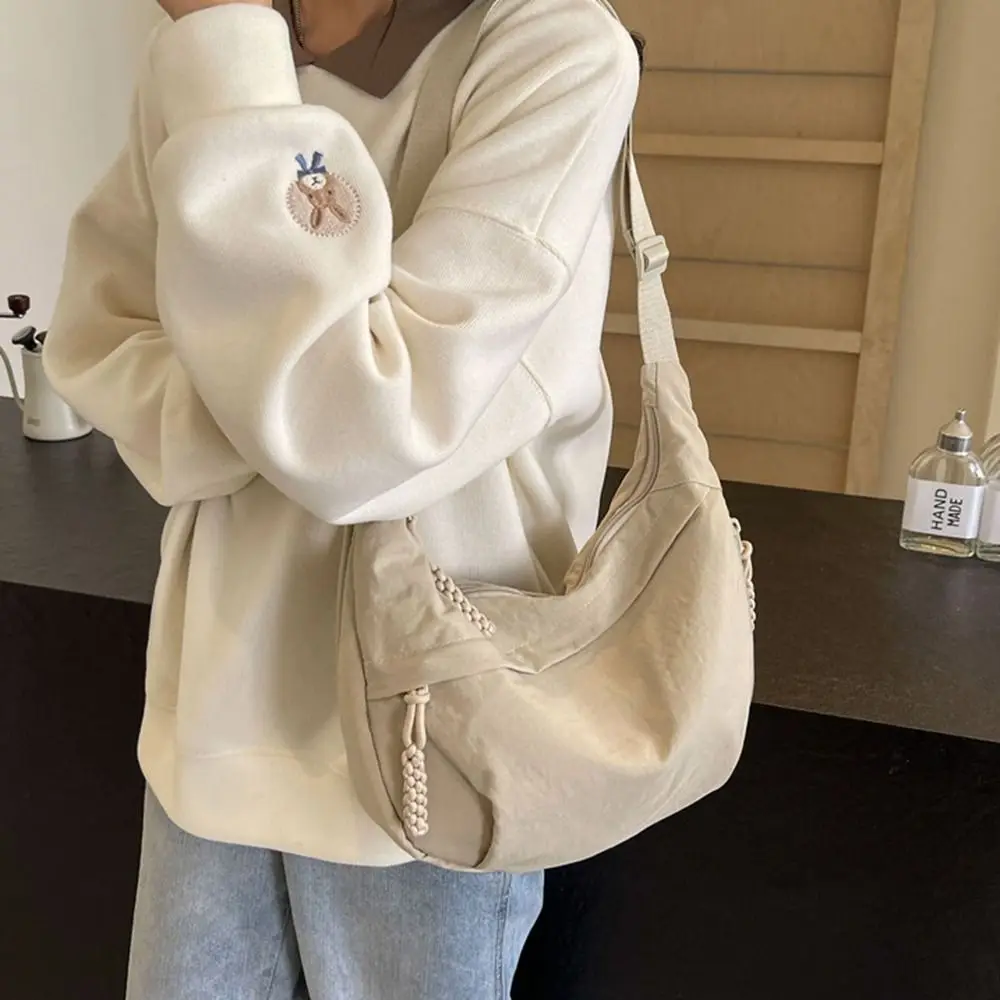 

Fashionable Korean Style Nylon Shoulder Bag Large Capacity Tote Bag Oxford Cloth Crossbody Bag Solid Color Dumpling Bag Girls