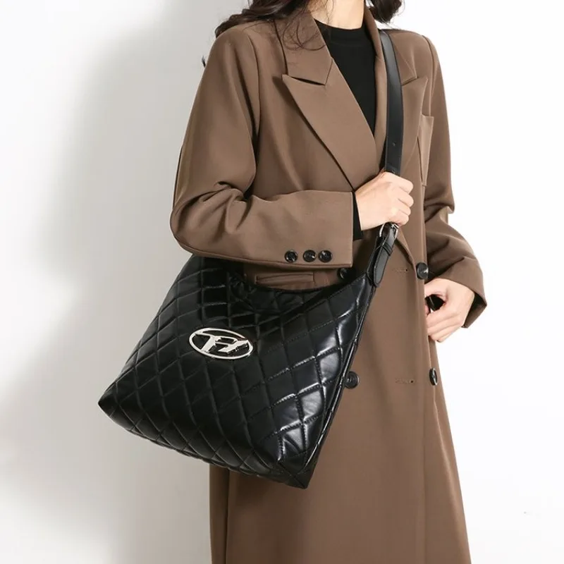 

Универсальная женская сумка подмышки, исключительно адаптируемая сумка через плечо, ретро-дизайн для бизнеса и повседневной среды