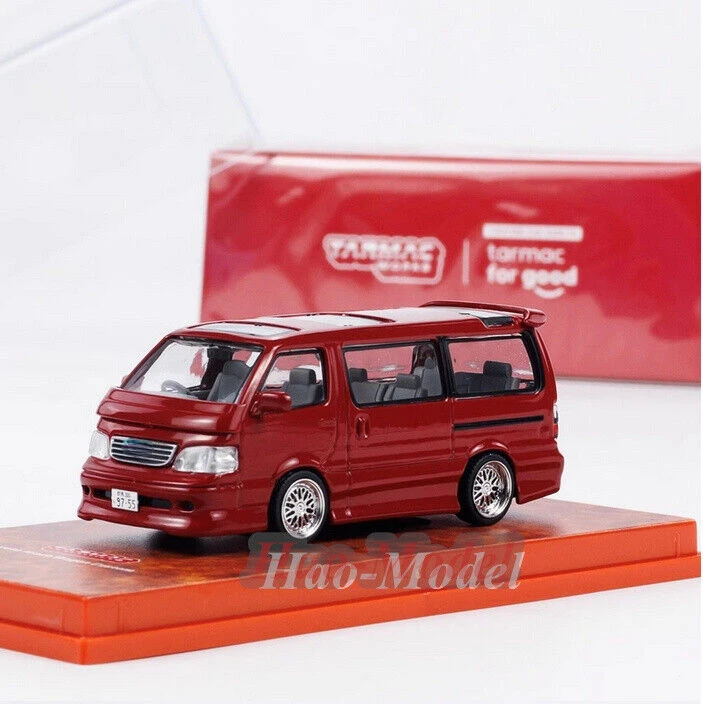 Tarmac Works 1/64 dla Toyota Hiace Wagon Model samochodu aluminiowe zabawki symulacyjne samochodu chłopcy prezenty urodzinowe Hobby wyświetlacz ozdoby czerwony