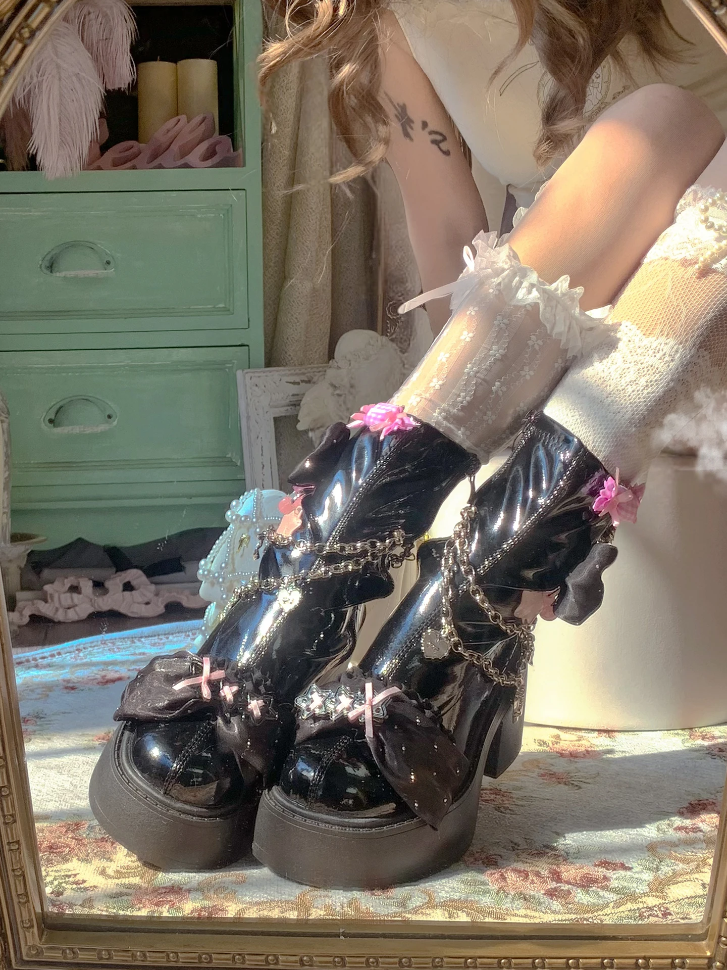 ピンキョーオリジナルボウラブチェーンブラックピンクショートブーツスイートスパイシートレンドクールカラーコントラストYk2厚底ハイヒールブーツ