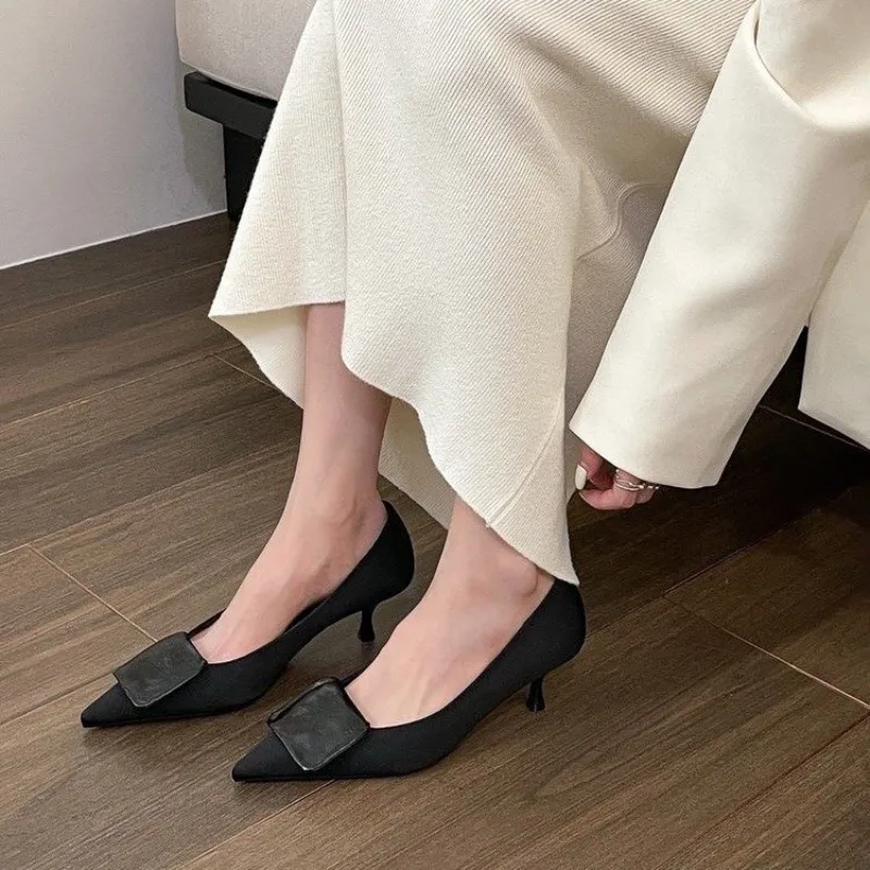 New Style Popular Women's Flats Shoes Fashion Black Pointed Bow Business Shoes Comfortable Commuting Women's Shoes Zapatos Mujer