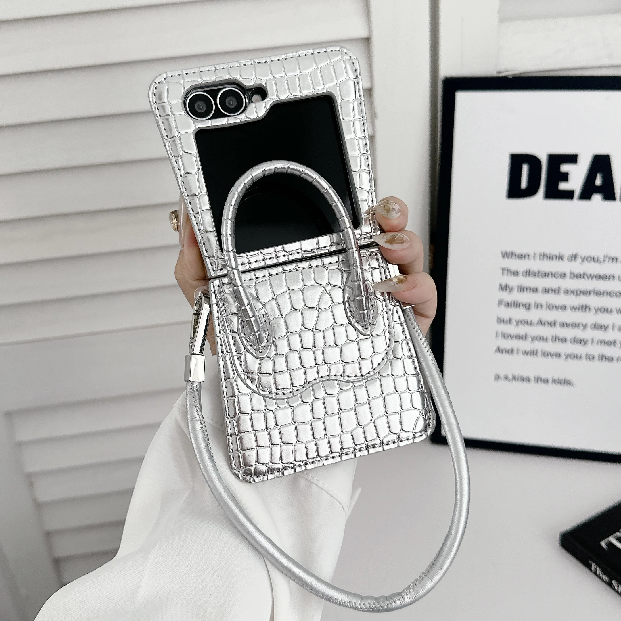 

For Oppo Find N3 Flip Luxury Unique Fashion Elegant Strap Wrist Phone Case Cover