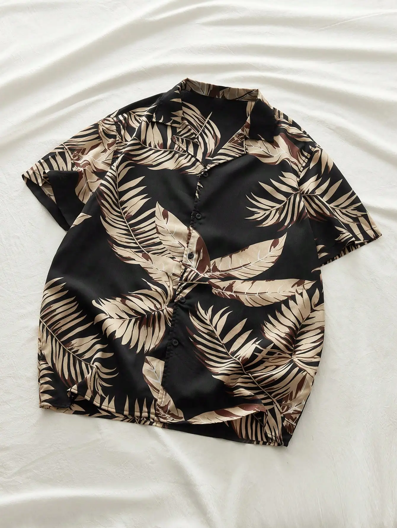 

Men's Short Sleeve Woven Shirt with Tropical Leaf Print, Slim Fit, Casual Beach Style