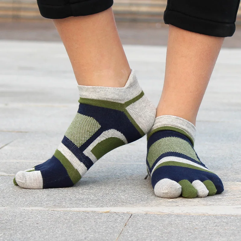 1/5 Pairs  Men’s Five-Toe Athletic Ankle Socks Breathable Mesh Sweat-Wicking Colour-Blocked Low-Cut Short Socks for Running view 5