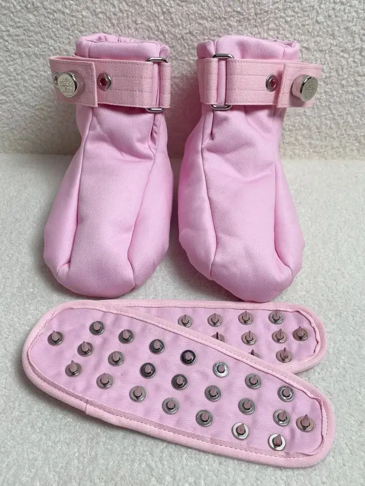 Roze beperkende schoenen Magnetische vergrendelbare laarsjes met verstelbare enkelriem Inlegzolen met spikes voor patiënten Gezondheidszorg Medische schoenen - afbeelding 2