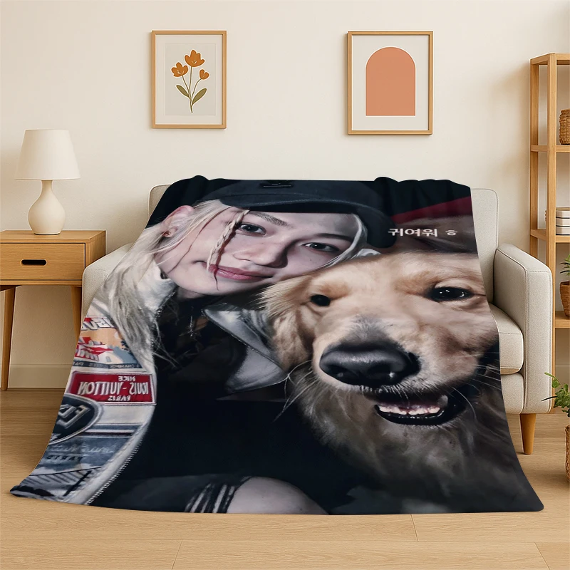 Manta de Franela con Diseño de Felix de Stray Kids, Suave y Cálida, para Dormitorio, Sala de Estar, Cama, Viajes, Campamento, Picnic, Regalo