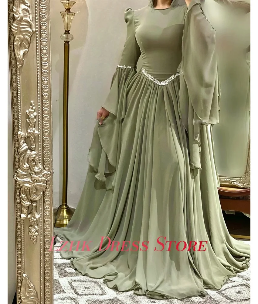 Abito da sera con maniche svasate in cristallo a trapezio in chiffon delicato personalizzato Abiti da festa lunghi fino al pavimento con maniche lunghe di alta qualità