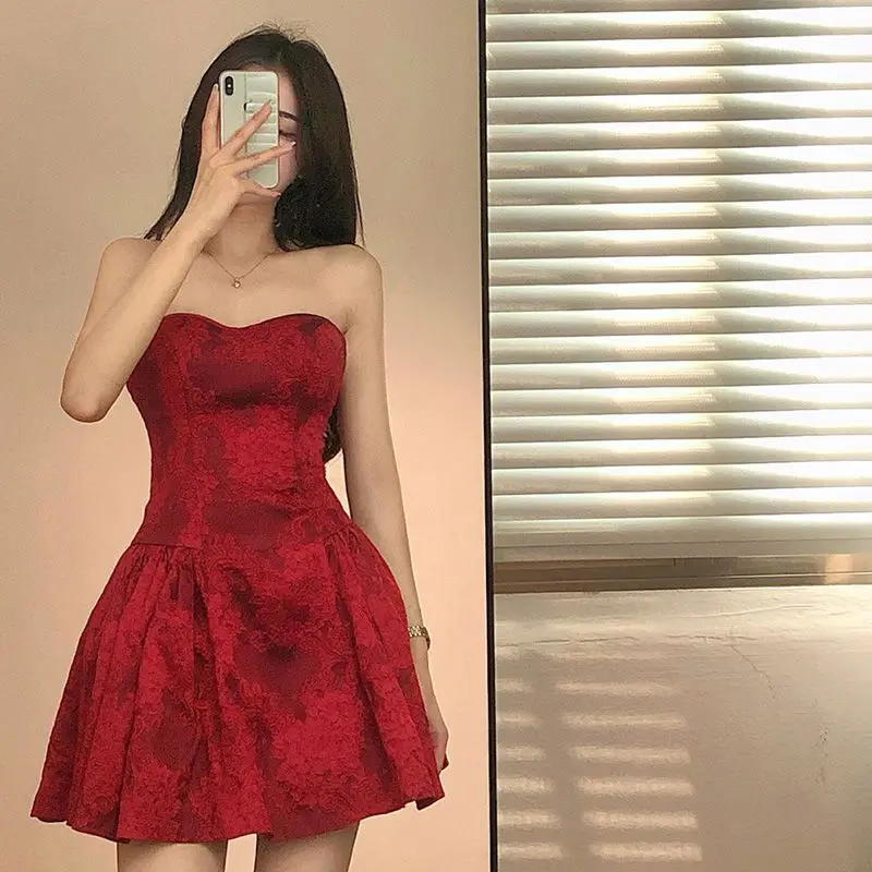 

New Fashionable Red Strapless Printed Waist Cinching Dress for Women's Summer Sweet Cool Light Luxury Dresses Female Clothing