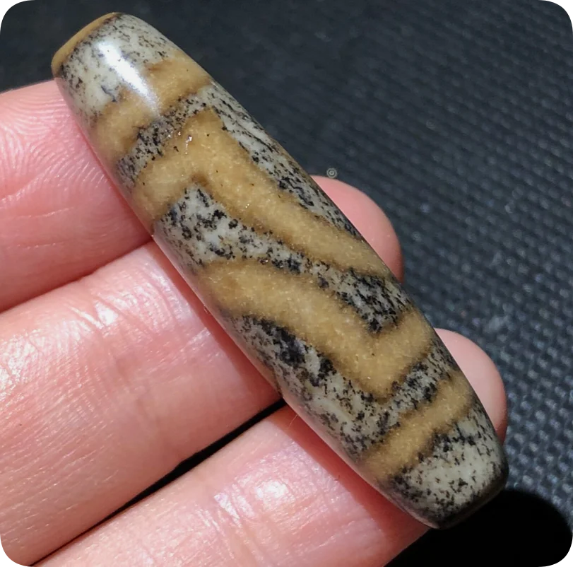 Royal Power Tibetan Old Agate 2Eye Totem dZi Bead Amulet 12*42mmP14