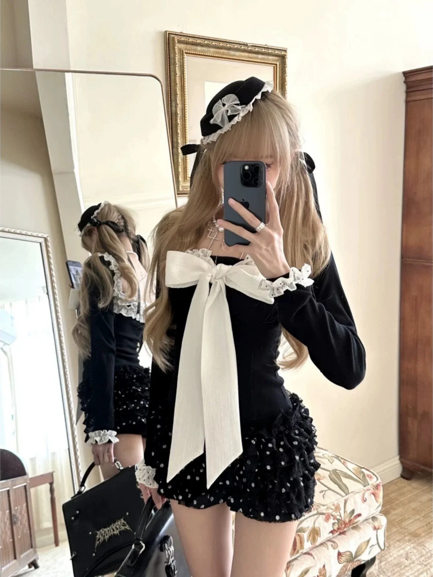 

Комплект из топа и юбки для женщин: кружевной топ с узлом и юбка-плиссе в горошек в стиле Pure Desire, черный, для ранней осени