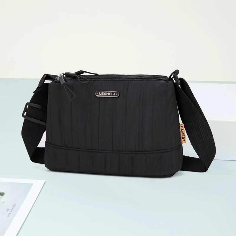 

Trendy Pleated Design Women's Shoulder Bag Casual Nylon Tote Bag Purse Lightweight Fashionable Aesthetic Handbag