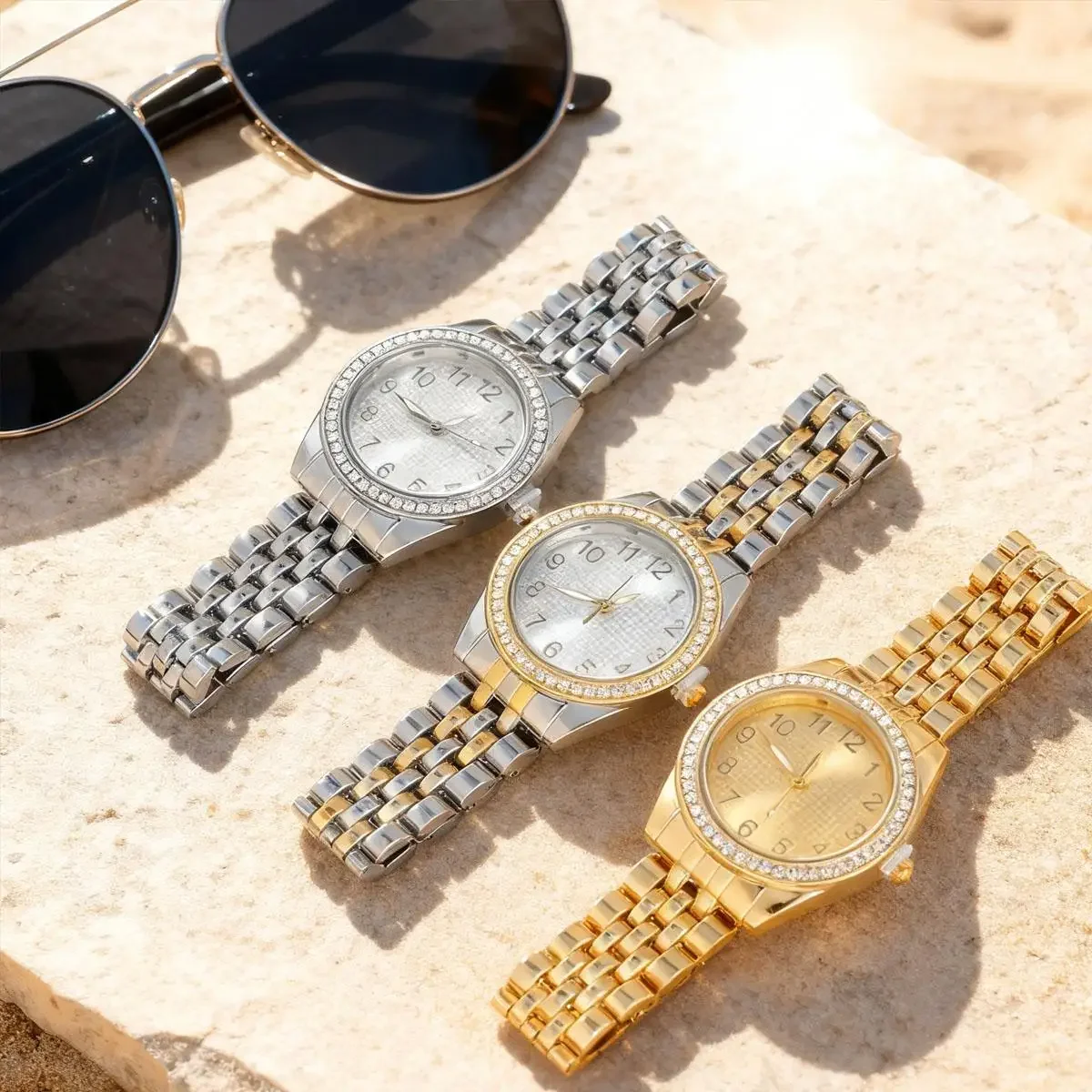 

Super Hot Selling Luxury Women's Watch Quartz Gold Stainless Steel Small Dial Roman Face Gold Charm Dress Fashion Watch