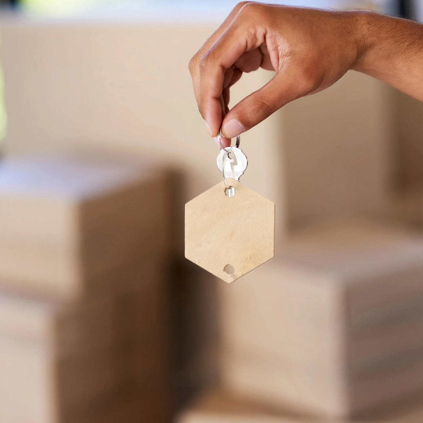 

Creative Hexagonal Wooden Keychains Multifunctional Unpainted Wood Slices Crafts for Home Car Office Keys Backpack Decoration