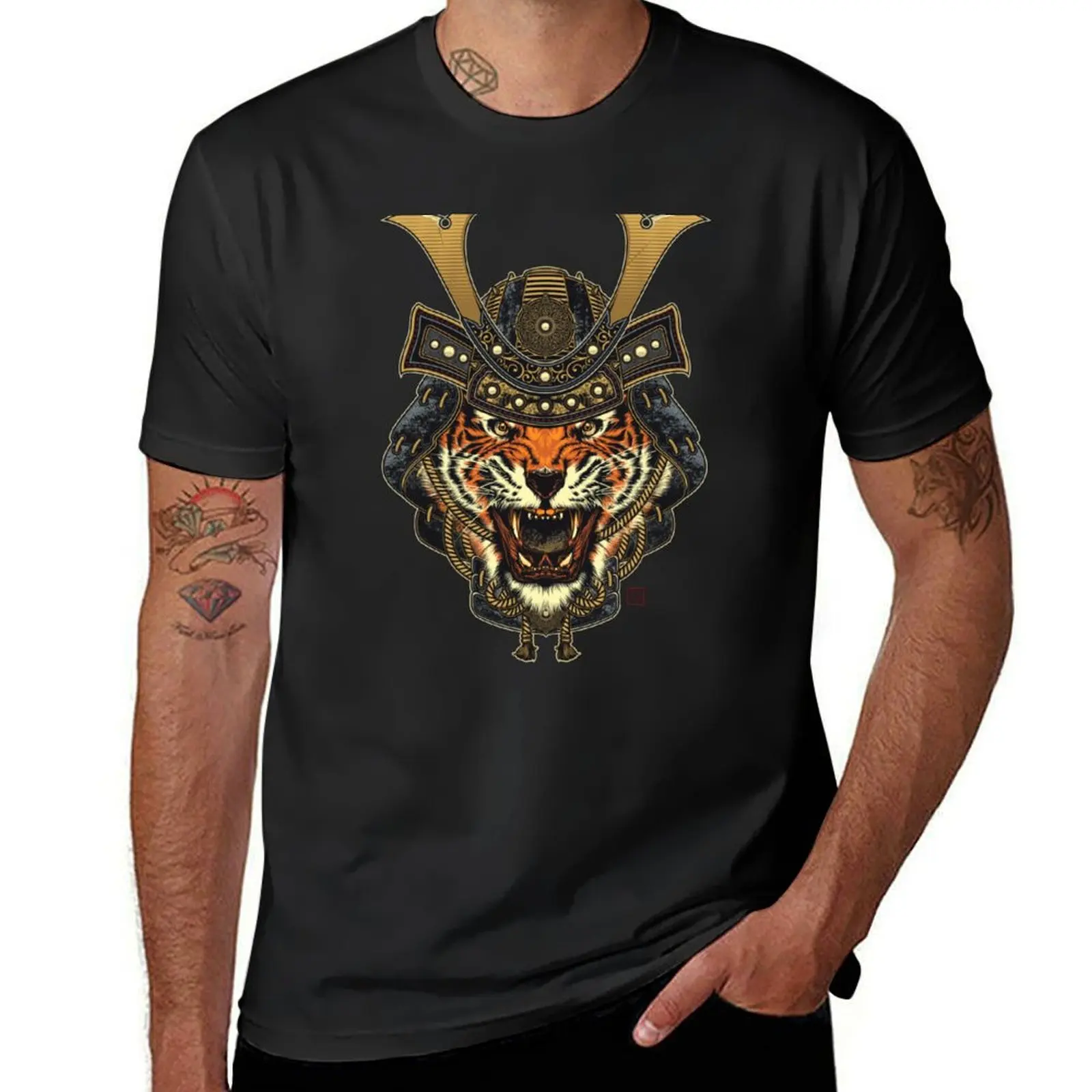 

Roaring Samurai Tiger Head In Helmet T-Shirt Blouse vintage mens plain t shirts