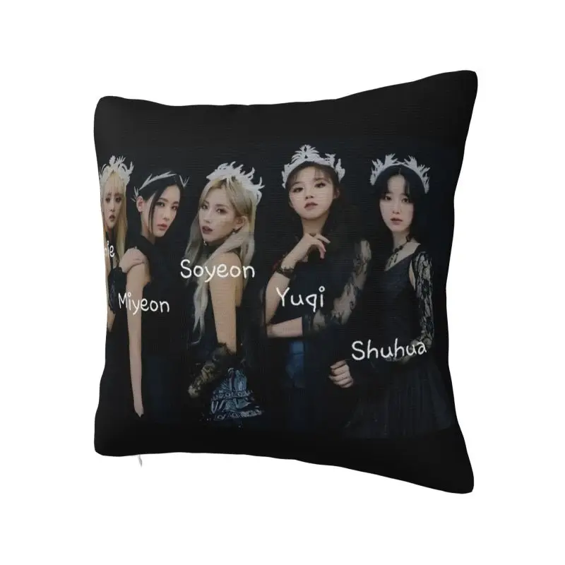 Kpop (G)I-DLEs Dance-pop Cushion Cover 40x40cm Minnie, Miyeon, Soyeon, Yuqi, and Shuhua Soft Cute Pillow for Sofa Home Decor