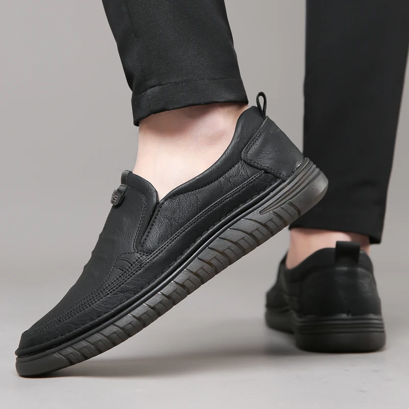 Herren-Slipper zum Hineinschlüpfen für den Alltag, leichte, bequeme Schuhe mit flexibler Sohle und atmungsaktivem Obermaterial, perfekt für – Detail 4