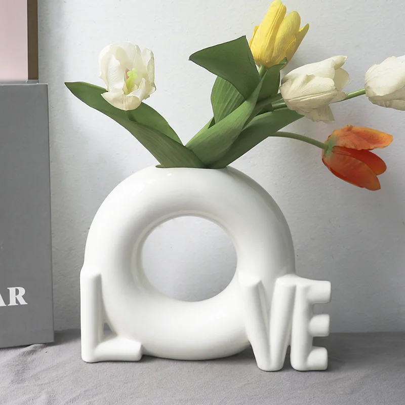 Romantic Porcelain Love Letters Vase Handmade Ceramics Word Flower Pitcher Wedding Decor Valentine's Day Gift Craft Ornament