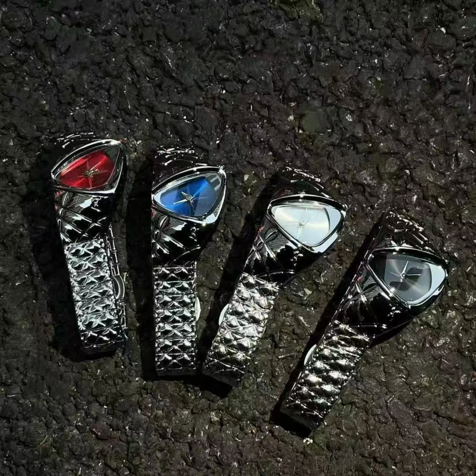Einzigartige Herren-Quarzuhr m – Watch Triangle Luxury Bewertung und Preis