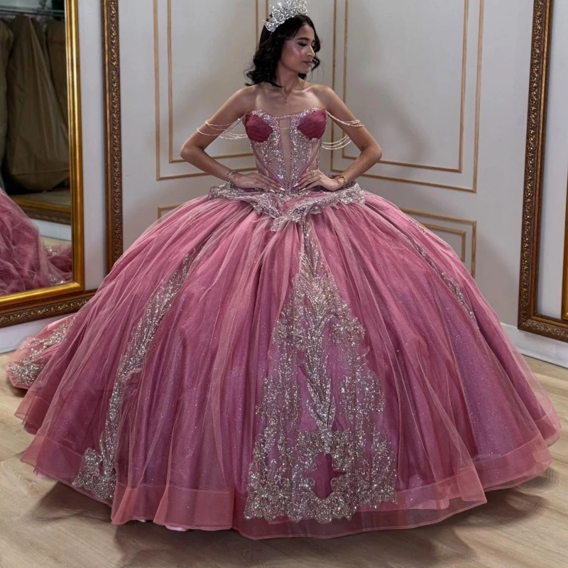

Розово-красные блестящие платья Quinceanera с открытыми плечами и блестками, аппликация, кружевные бусы, тюлевое бальное платье, Vestidos De 15 Anos Sweet 16, платье