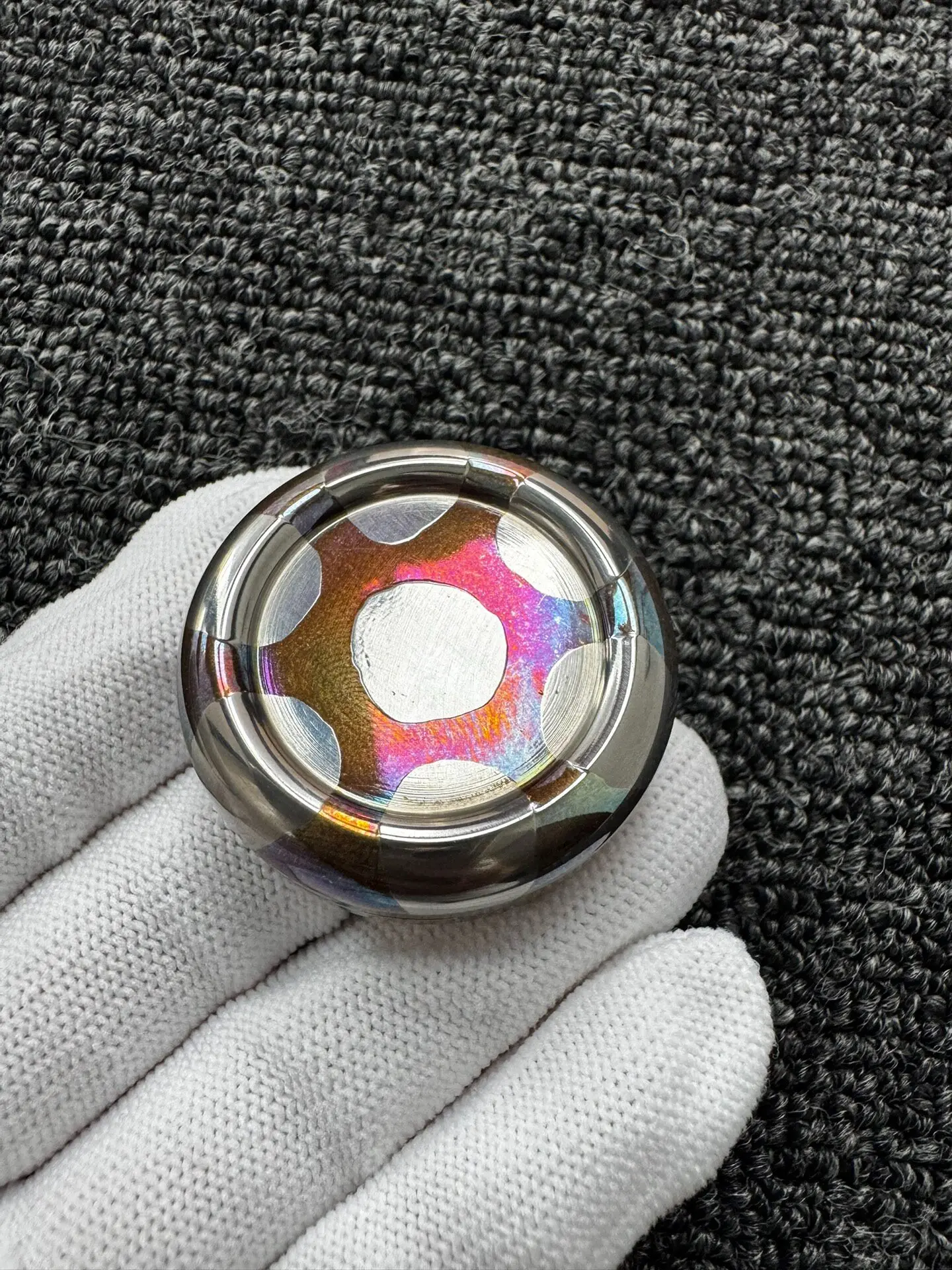 Superconducting machinery Pao Pai coin edc metal decompression toy black technology tide play push card