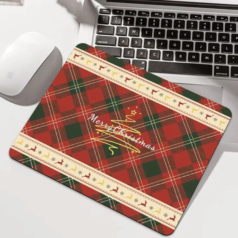 لوحة زجاجية كاملة الشاشة على شكل حيوان الرنة لعيد الميلاد على شكل جرو ماوس حصيرة ألعاب رياضية إلكترونية مكتب معزول حصيرة مكتبية لطيفة قابلة للغسل لوحة ماوس زجاجية