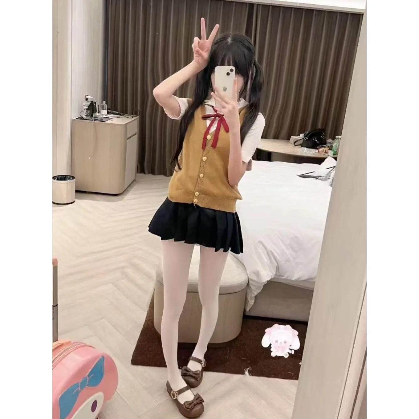 

Women's Uniform Knitted Cardigan Short Sleeve V-Neck Four-Piece Set Summer Fashion Layering Black JK Skirt Ensemble