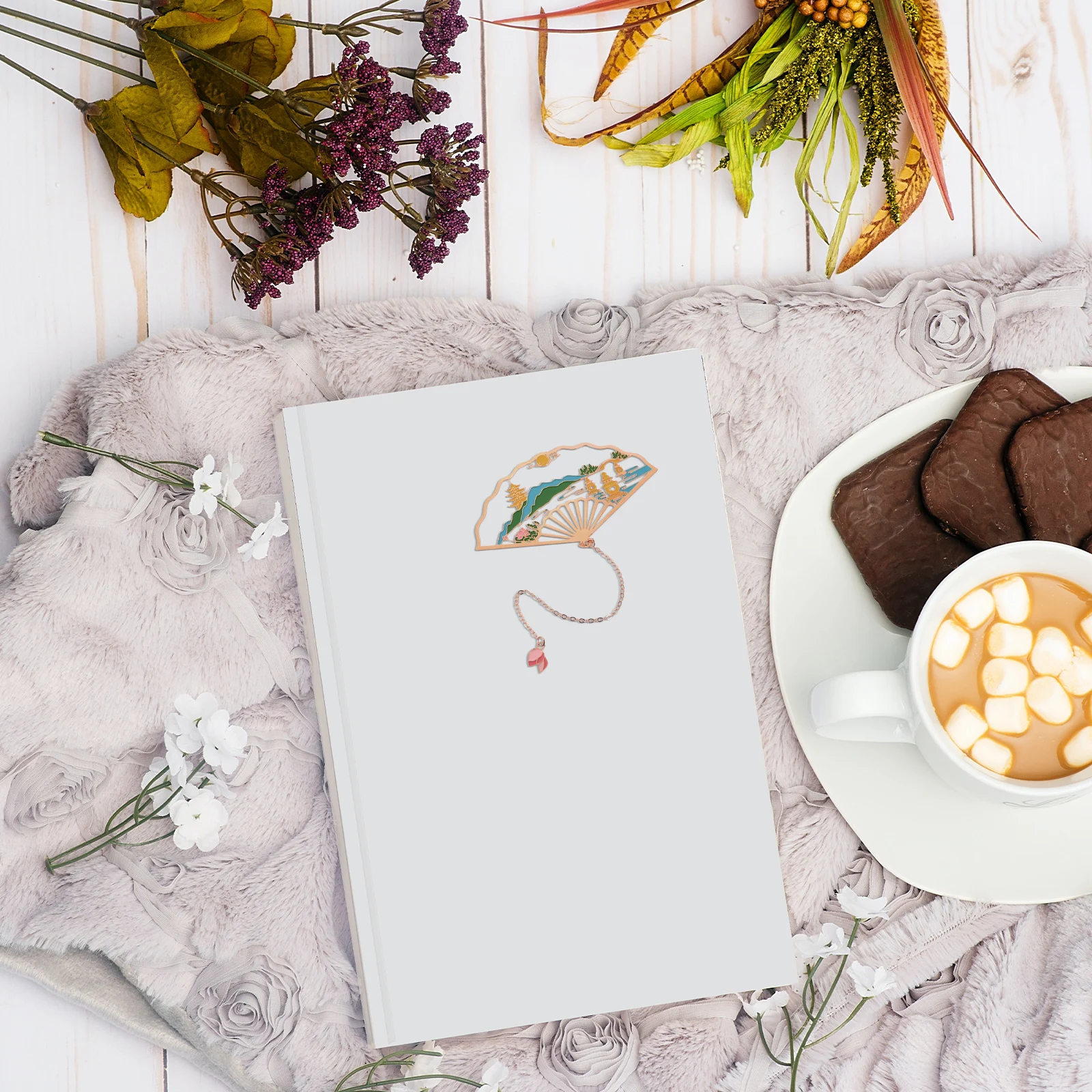 

Metal Bookmark Novel Bookmarks Markers Hollow Out Decorative Practical Lightweight