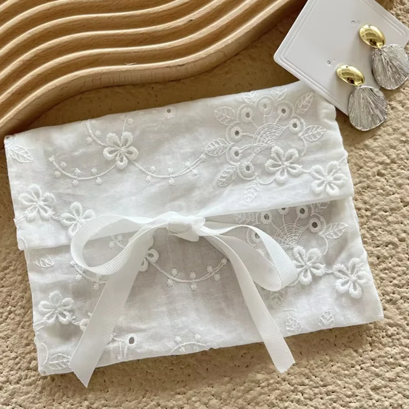 Cotton Lace Envelope Gift Bag Jewelry Pouch Luxury Cream Packaging Gift Dust Bag for Cloth underwear Storage