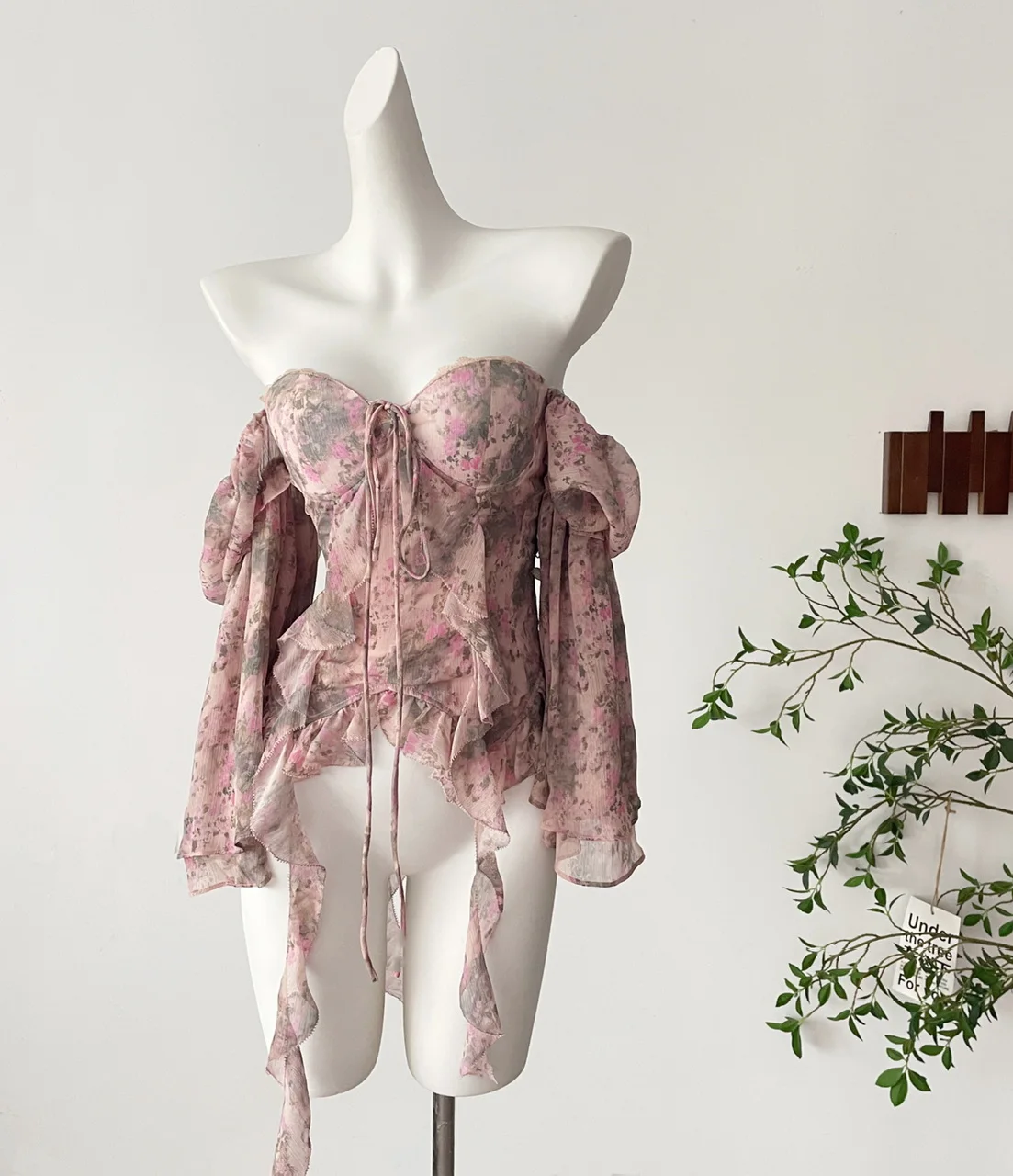 2025 New Women's Printed Drifting Sleeve Waist Chiffon Top