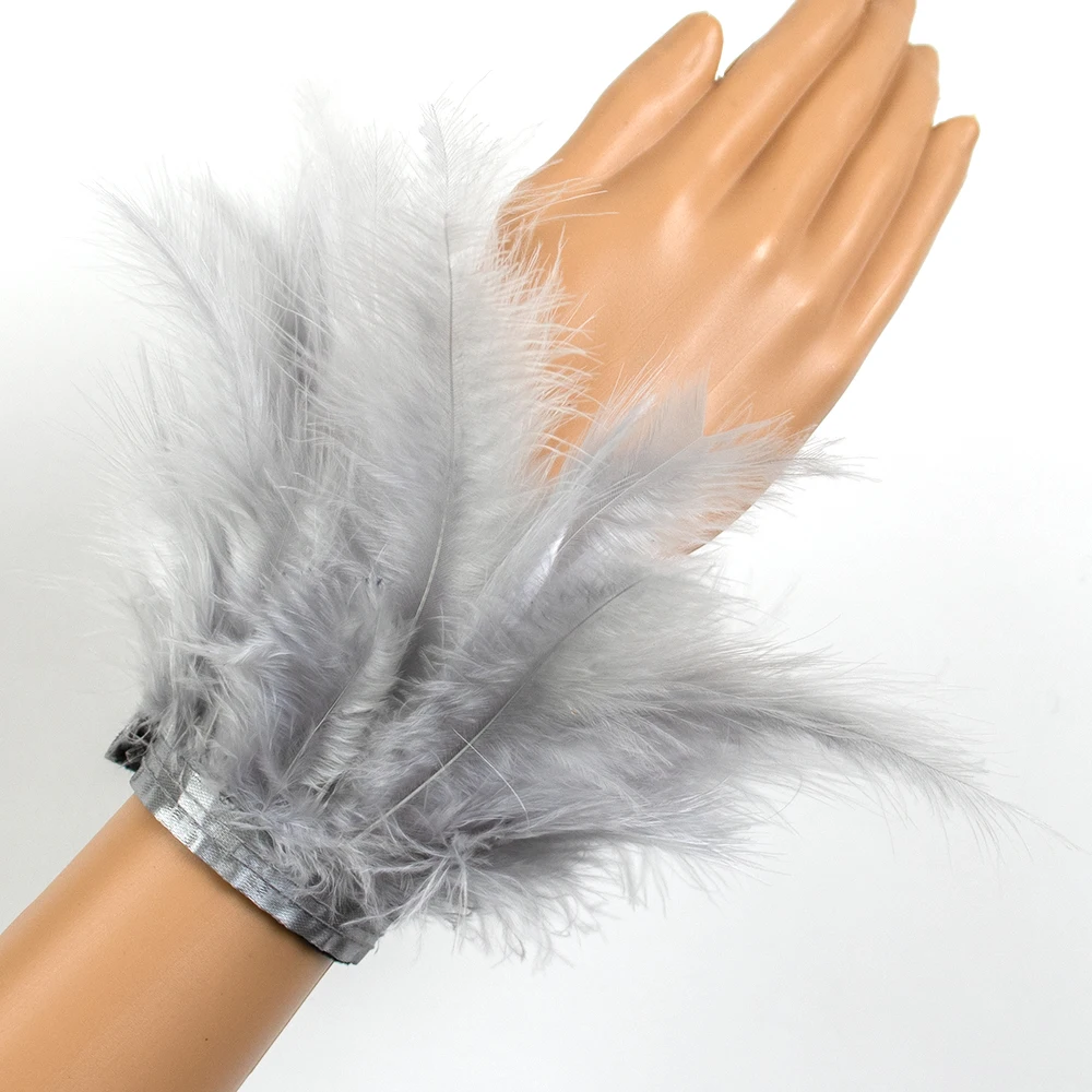 Graues Natur-Türkei-Feder-Armband für Frauen, Boho Vintage Handgefertigtes Verstellbares Armband, Fußkettchen, Accessoire, Geschenk