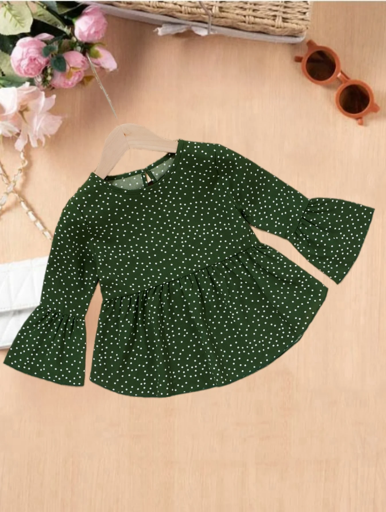 New spring girls' dress, dark green polka dots, long-sleeved design, lively and cute