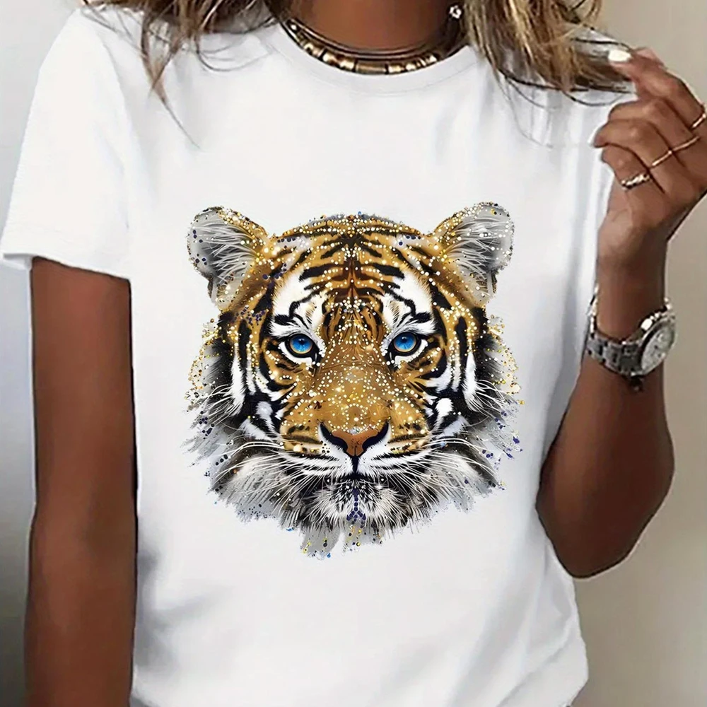

Women's Soft Cotton Tiger Graphic T-Shirt - Blue Eye Design Short Sleeve Round Neck Casual Tops Summer Comfort Fit Tee