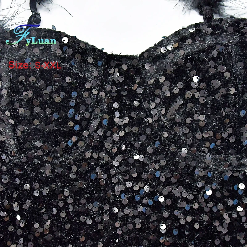 Stijlvolle comfortabele effen kleur dames halter tops veren decor jurk set met diamanten mouwloze cocktail prom trouwjurk