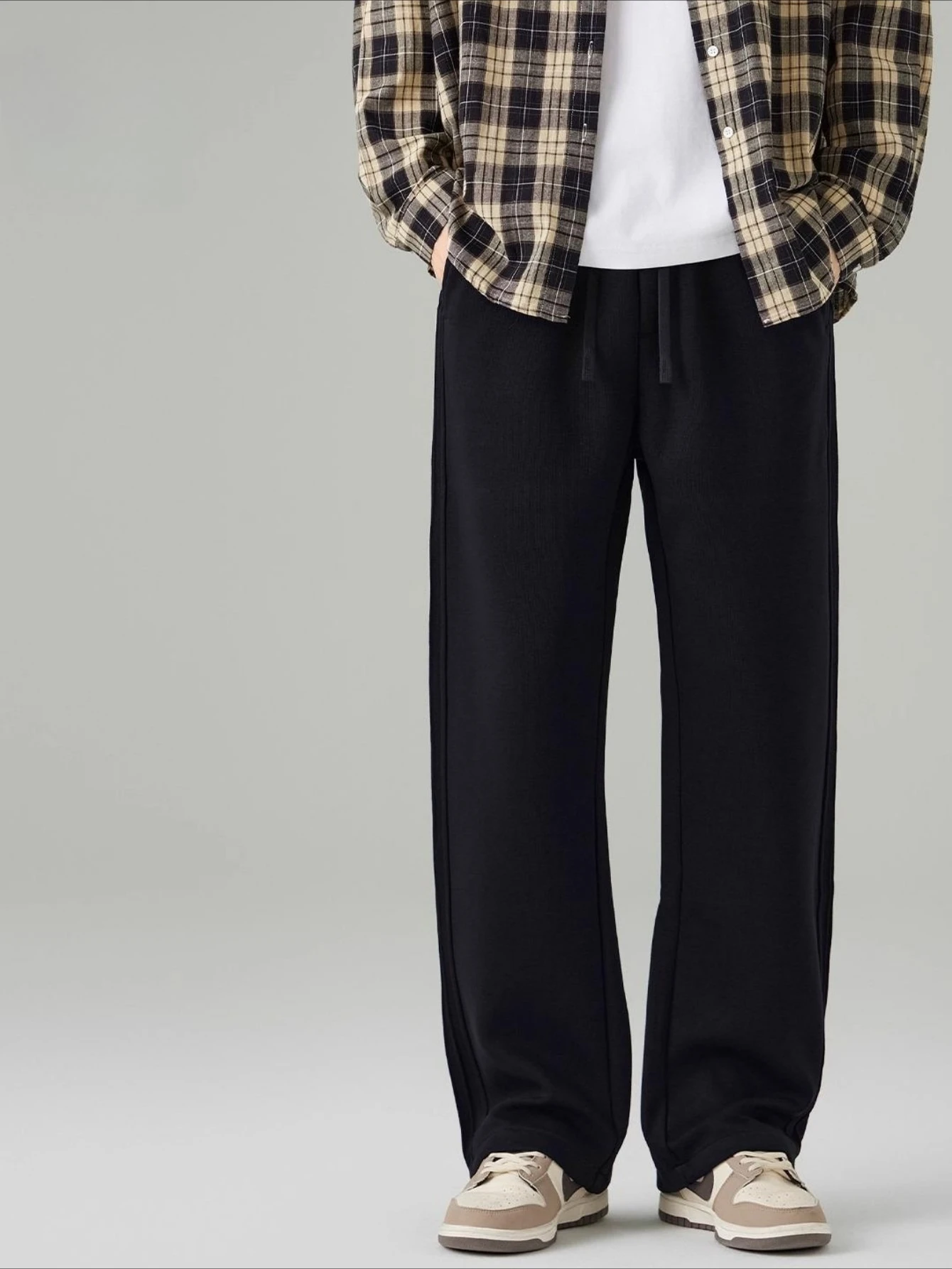 

Autumn Winter Men's Stylish Solid Color Stretch Waist Wide-leg Pants Oversized Suitable for Both Sports and Outdoor Activities