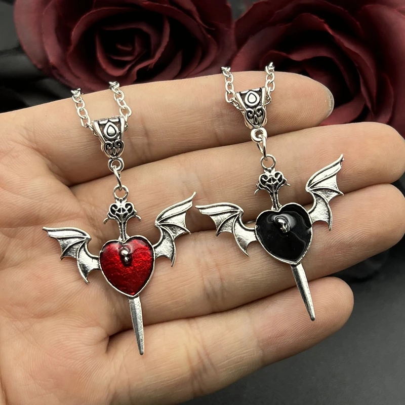 

1pcs Punk Cross Skull Enamel Peach Heart Necklace Devil's Winged Dagger Heart Pendant Necklace Gothic Jewelry Gift