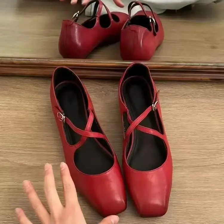 flat-bottom-retro-mary-janes-women's-shoes-for-skirts-square-head-commuter-grandmother-style-footwear-spring-season