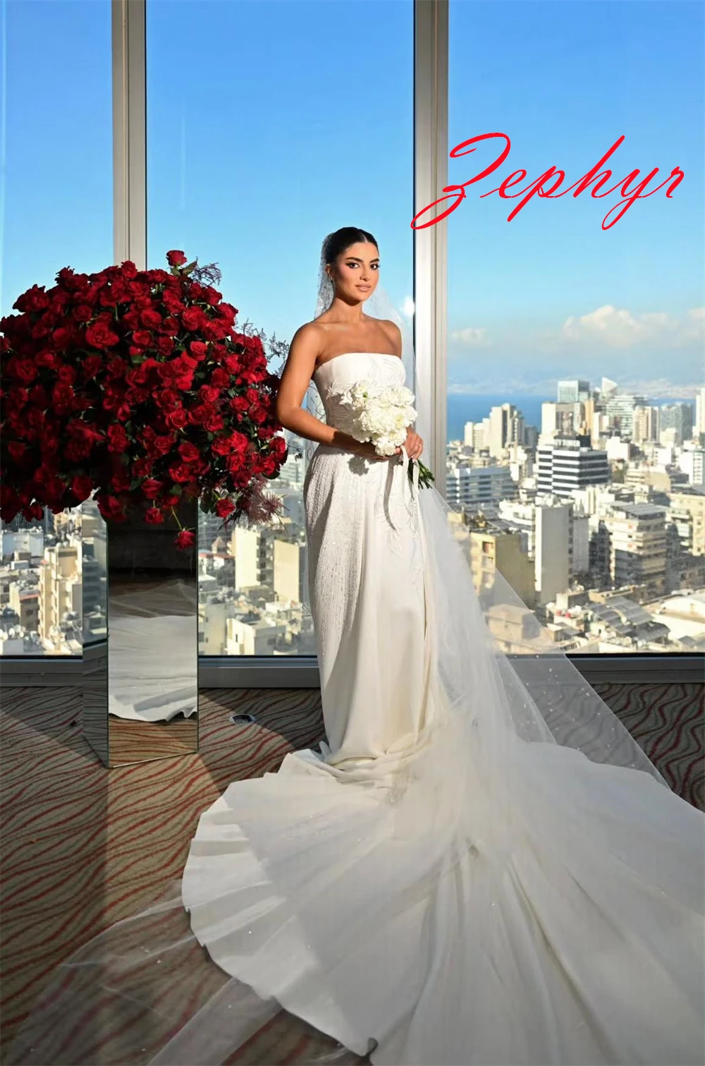 

Customized Exquisite White Jersey Wedding Dress Elegant Strapless Sleeveless Bridal Gowns Chapel Train Open Back Dresses