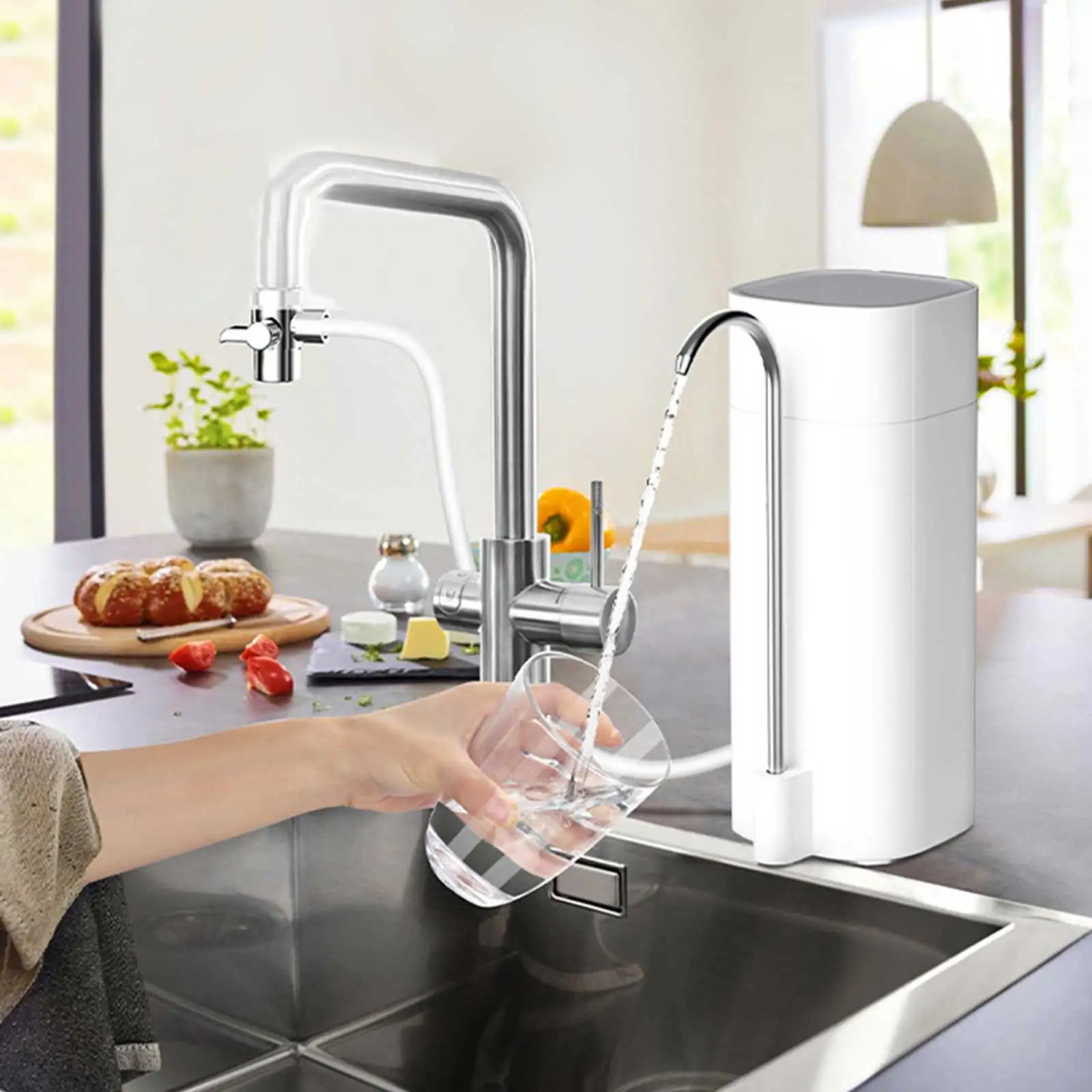 نظام الترشيح الفائق لصنبور مياه الشرب في سطح الطاولة، يقلل 99%، الكلور والمعادن الثقيلة والرائحة