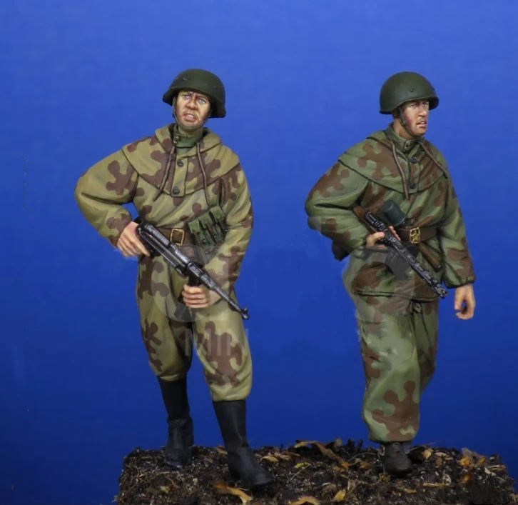 

1/35 Resin Model Figure GK ,2 Figure , Unassembled and unpainted kit