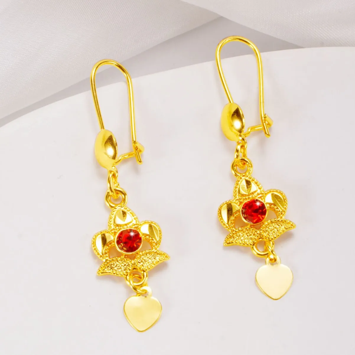 Huixing cross-border retro court style niche light luxury flower earrings, high-end sense lasting color retention ethnic style e