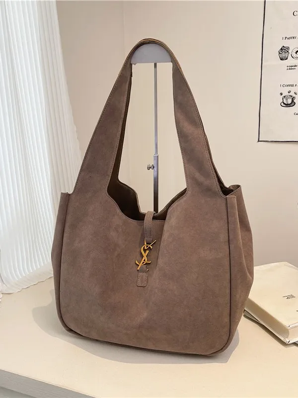 

​2025 New Women's Large Tote Bag - Elegant PU Leather Shoulder Purse, Spacious Work Commuter Bag, Versatile Casual Chic​