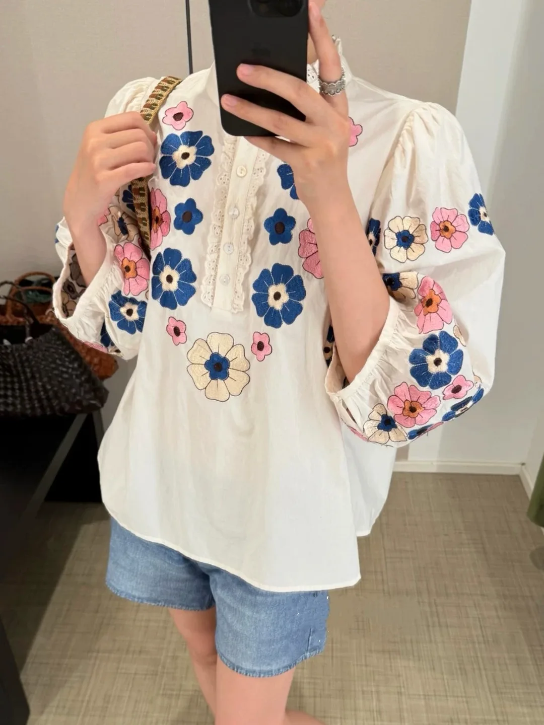 

French Style Loose Fit Women's Shirt Embroidered Flower Lantern Bubble Sleeve Cotton Long Sleeve round Neck Top for Ladies