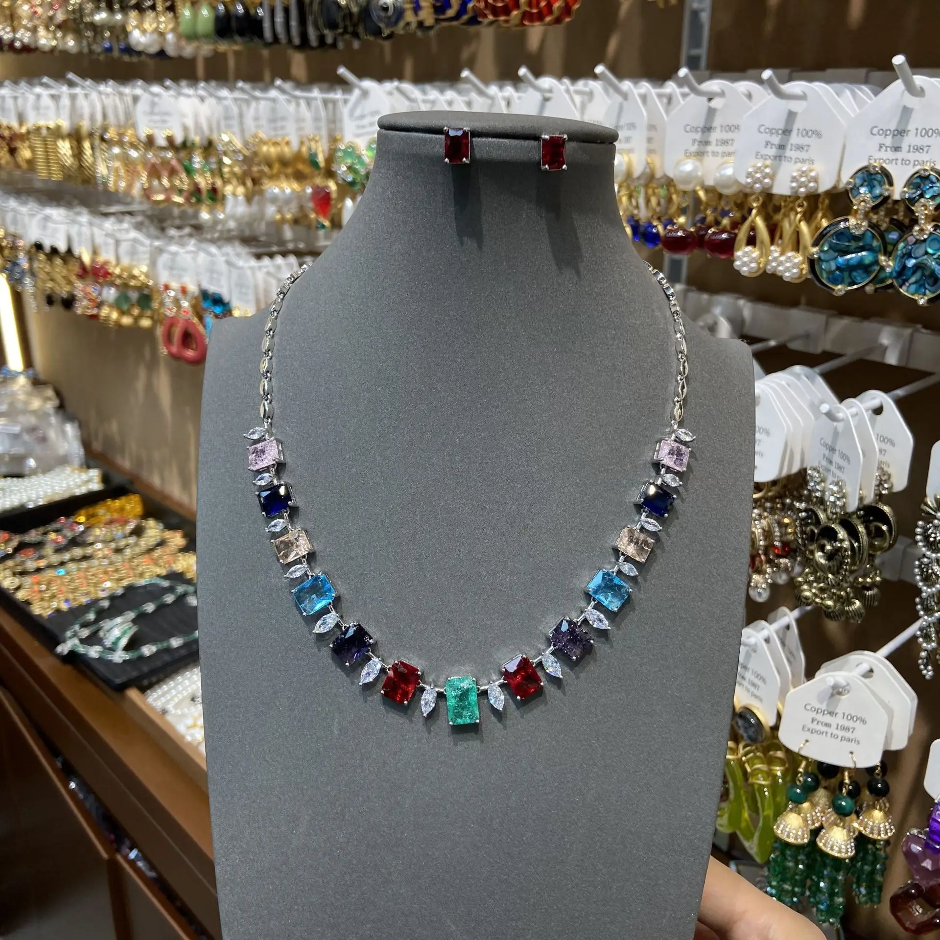 

Women Colored Zircon Necklace Red Earrings Set 2024