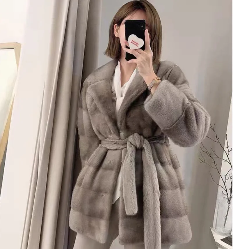 Winter Women\'s Mink Fur Coat Real Mink Fur Coat Flipped Tie Belt Coat Warm and Fashionable