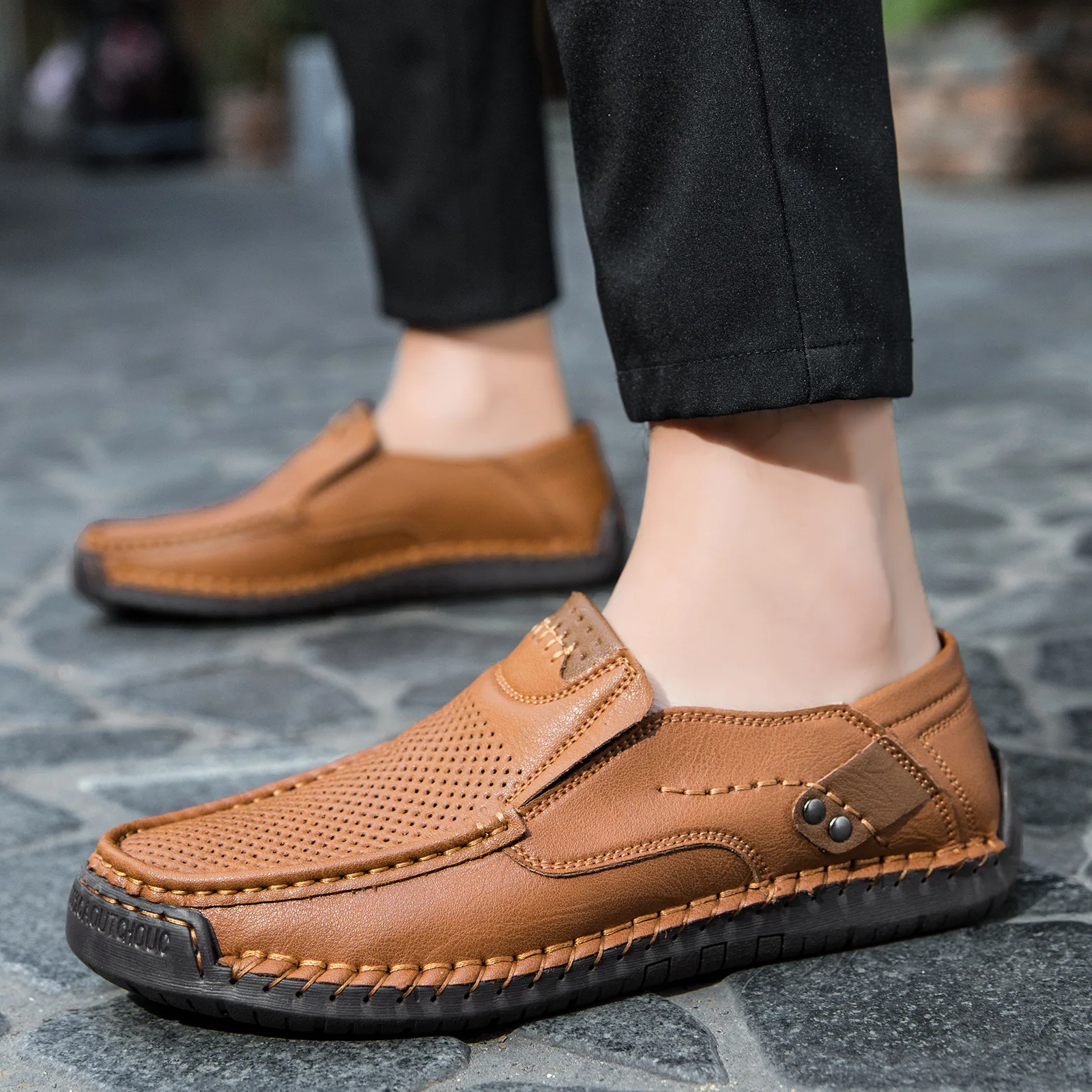 

Plus Size Hand Sewn Men's Casual Leather Shoes Outdoor Flat Bottomed Driving Shoes Loafers