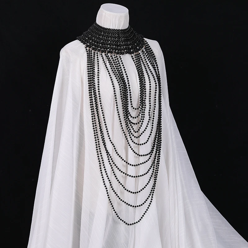 Fashion pearl body chain with hand-designed shoulder chain for women exaggerated beach style fine jewelry wedding accessories