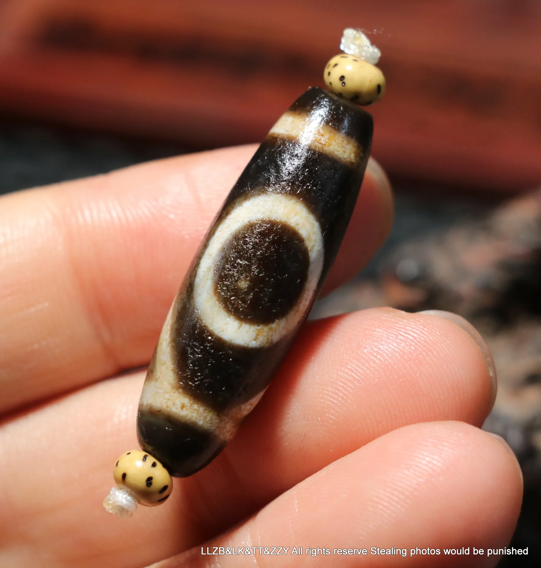 

Treasure Magic Power Magic Tibetan Oily Old Agate 1 Eye Peak Top Success dZi Bead Amulet 4A+ Timestown Gem Jewelry Accessory