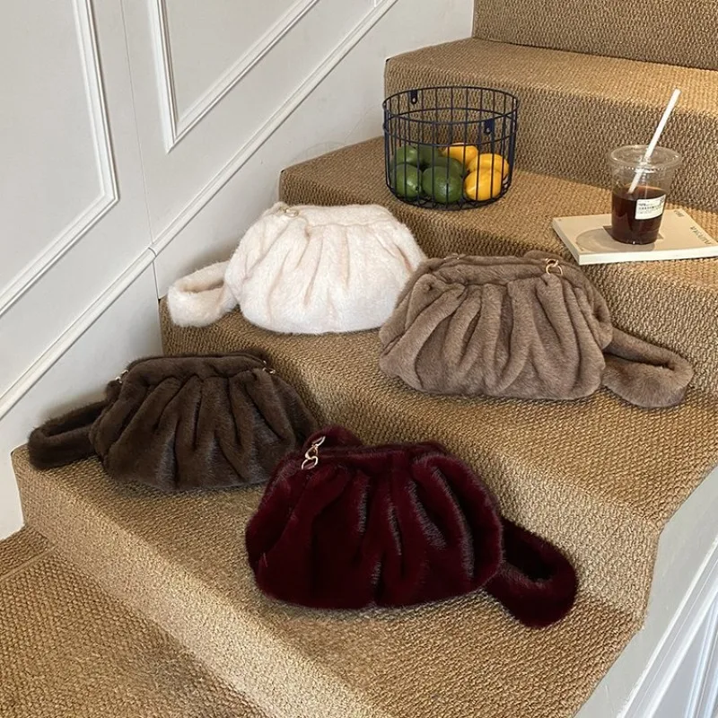 

Модная элегантная минималистичная сумка для подгузников в винтажном стиле, кожаная сумка через плечо для стильной современной роскошной модницы.