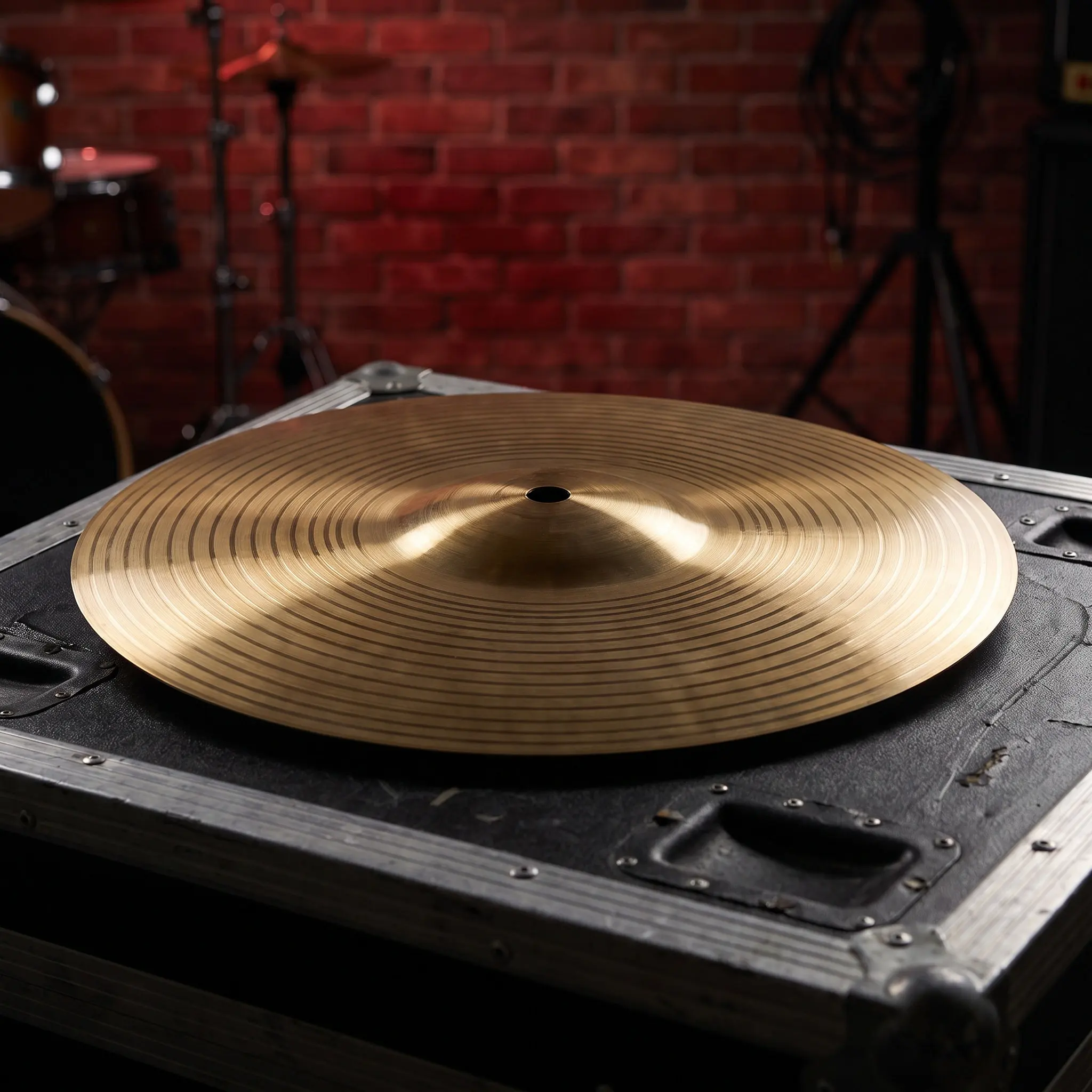 Drum Cymbal Brass Material Traditional Finish Great Voice Sturdy Reliable Multi-Use Crash Ride Hi-Hat Cymbal for Beginners